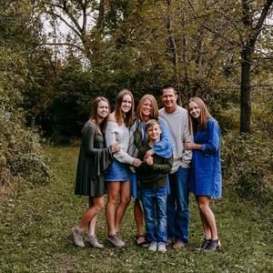 Meet your Posher, Naomi